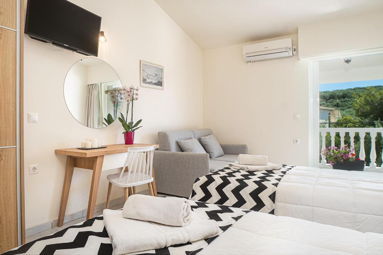 Sunrise Rent Rooms Amoudi Exterior foto